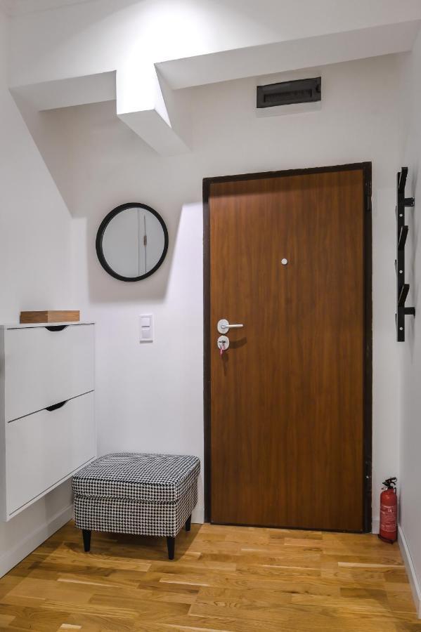 Pieces Of Nature In A Stylish One-Bedroom Flat By Flat Mаnager Szófia Kültér fotó